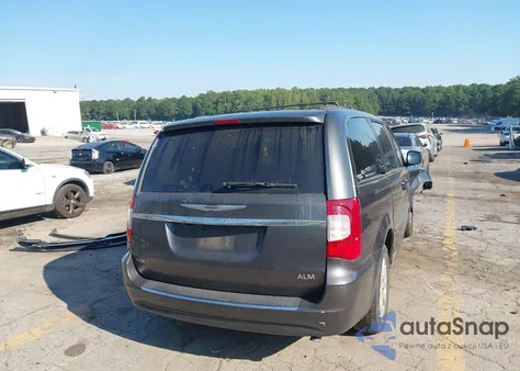 2016 Chrysler Town & Country Touring из США, поврежденный, VIN 2C4RC1BG5GR215114